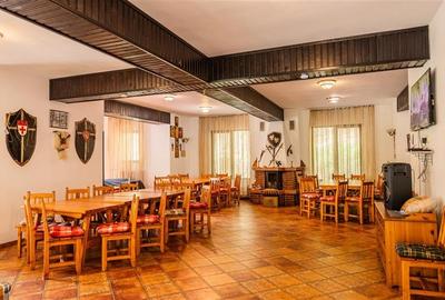 FILM! Pensiune turistica+Casa+transfer afacere+2000 mp teren,Cheile Rasnoavei,Br - 30