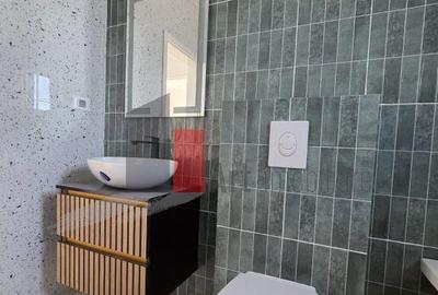 Casă cu 5 camere cu Teren 316 Mp în Central