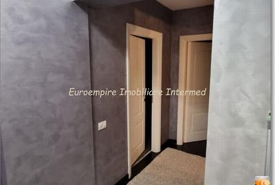 De vanzare apartament cu 3 camere, decomandat, zona KM 4-5 - 5