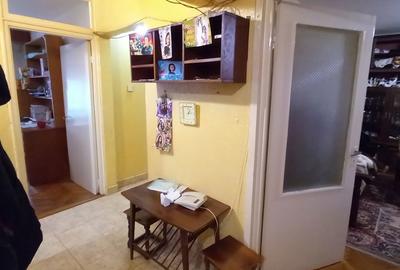 Apartament cu 3 camere decomandat în Central - 1