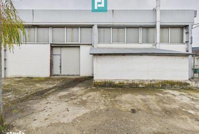 Spațiu comercial, de 1,800 mp, în Central - 18