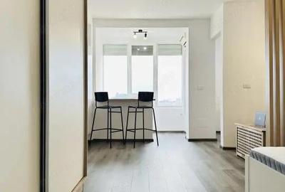 Prima inchiriere - Studio modern, vedere superba spre oras | Com 0% - 18