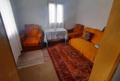 Casă cu 2 camere cu Teren 1282 Mp în Mihăilești - 2