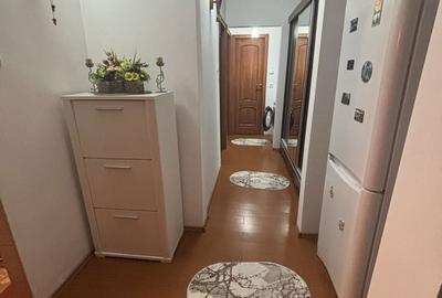 Apartament cu 3 camere decomandat în 9 Mai - 3