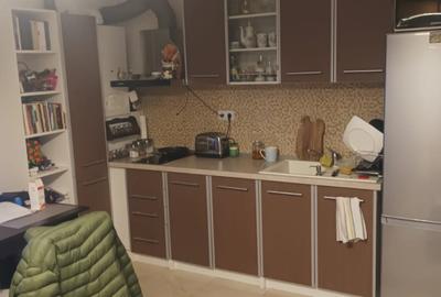 Apartamenct cu 3 camere si 2 balcoane - 1