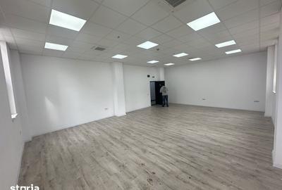 Spațiu comercial, de 35 mp, în Central - 1
