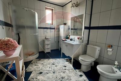 Casa de vanzare cu 280 mp si teren 1100 mp in Arcasilor Galati - 8
