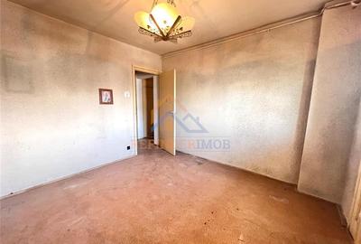 Apartament cu 3 camere decomandat în Drumul Taberei - 3