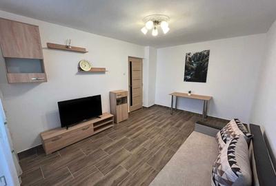 Apartament cu 2 camere decomandat în 1 Decembrie 1918