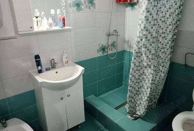 Casă cu 8 camere cu Teren 3000 Mp în Cermei - 2