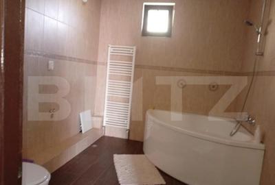 Casa superba in Talmacel, cu curte verde ?i priveli?te - 8