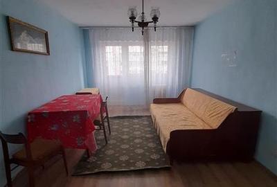 Inchiriere apartament 3 camere zona B-dul Bucuresti - 1