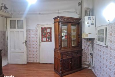 Casă cu 3 camere decomandat în Central - 5