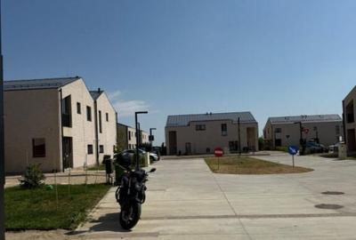 Casă cu 4 camere cu Canalizare în Frumușani - 14