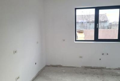 Casă cu 3 camere cu Teren 844 Mp în Central - 10