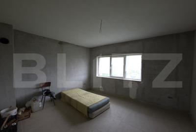 Casă cu 5 camere cu Teren 2700 Mp în Central - 2