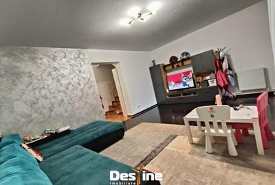 Casa triplex 4 camere 97 mp utili, mobilata si utilata Valea Adanca - 5 drumuri - 5