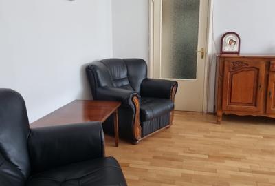 Apartament cu 3 camere semidecomandat, mobilat în Titan - 14