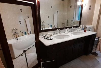 Casa in Cartierul Armenesc - curte individuala Casa in Cartierul Armenesc - curte individuala - 8