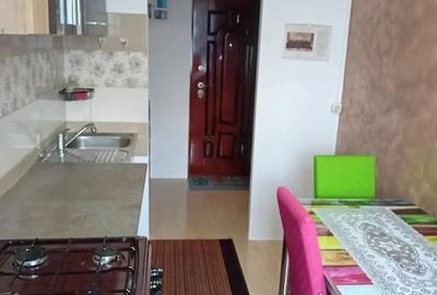 Apartament cu 2 camere decomandat în Tudor - 2