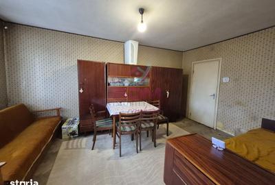 Apartament cu 2 camere semidecomandat în Micro 1 - 7