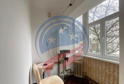 Apartament cu 3 camere decomandat, mobilat în 1 Mai - 15