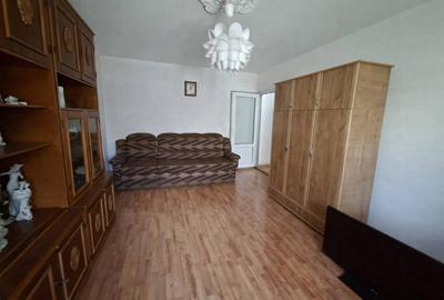 Apartament cu 2 camere decomandat în Carol Davila