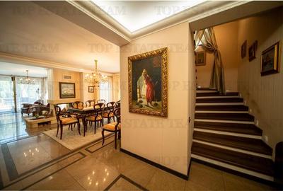 Vila de Lux cu Piscina, Acces direct la Lac si Vedere Panoramica - 14