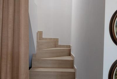 Casă cu 4 camere cu Canalizare în Giulești - 11