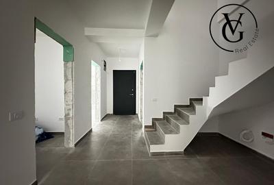 Vila  - P+1 - Ovidiu  Sud - 4