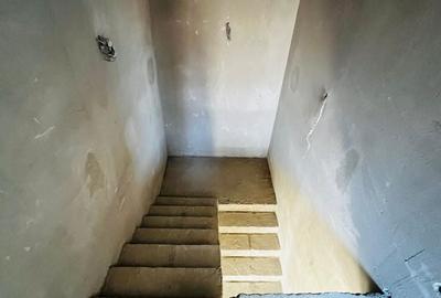 Duplex cu 5 camere cu Canalizare în Dumbrăvița - 7