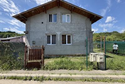 Casă individuală cu 3 camere cu Canalizare în Slobozia - 11