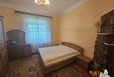 Casa cocheta cu gradina superba 800 metri ultracentral Gaesti - 12