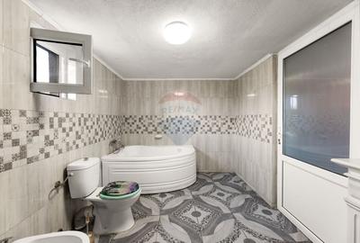 Casă cu 4 camere cu Teren 2056 Mp în Iratoșu - 9