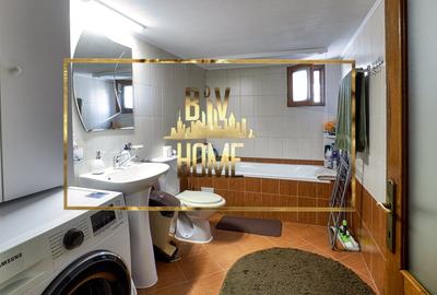 Cladire cu spatiu comercial, 2 apartamente si casa la sol, VANZARE - 9