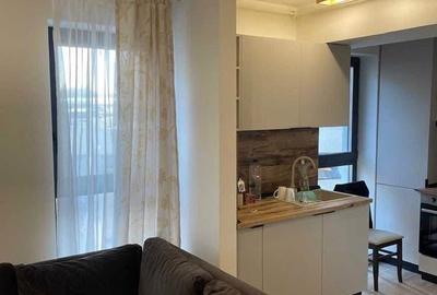 Apartament cu 2 camere decomandat, mobilat în Universitate