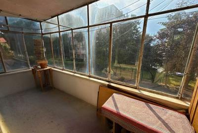 Apartament 3 camere decomandat str. Umbrei 61 mp parter/ etaj 1 - 8