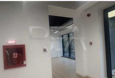 Spatiu Comercial | Complex Rezidential | Nemobilat | Finisat