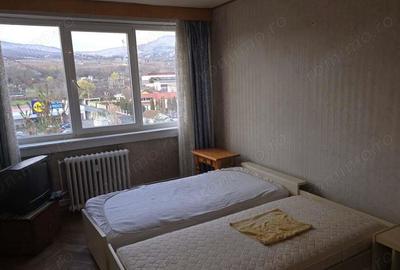 Vand apartament 3 camere decomandat in Deva, zona Balcescu, suprafata utila 67,44 mp, etaj 8, - 12
