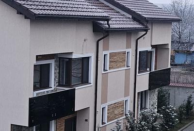 Casă cu 4 camere cu Teren 200 Mp în Central
