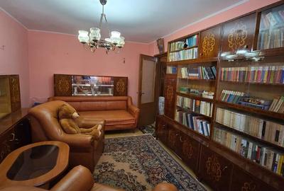 Apartament cu 3 camere decomandat, mobilat în Viziru 3 - 6