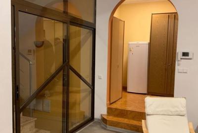 Casă cu 6 camere cu Teren 250 Mp în Rahova - 2