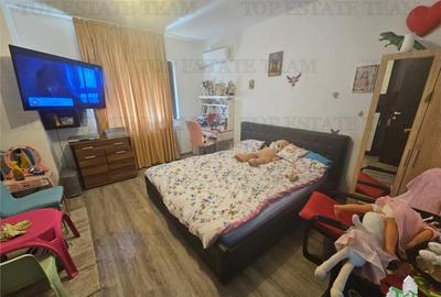 Casa 3 camere cu pozitie excelenta langa scoala/parc in Dudu - 9