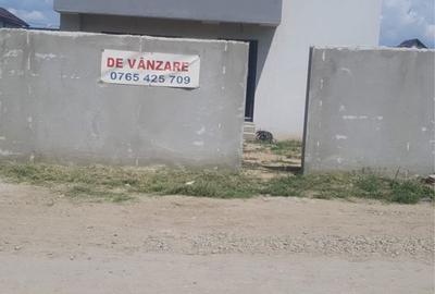 Casă cu 4 camere în Preajba