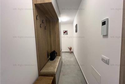 Apartament cu 2 camere decomandat, mobilat în Tractorul - 4