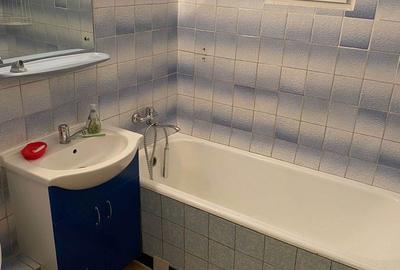 Apartament cu 3 camere semidecomandat în Central - 6