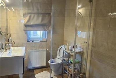 Duplex cu 4 camere cu Teren 150 Mp în Roșu - 11