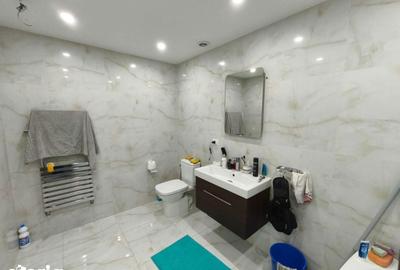 Casă cu 5 camere cu Teren 500 Mp în Central - 8
