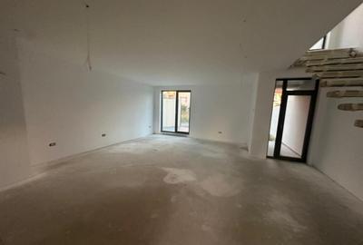 Vila deosebita de vanzare! - zona Mamaia Nord, pe malul lacu - 6