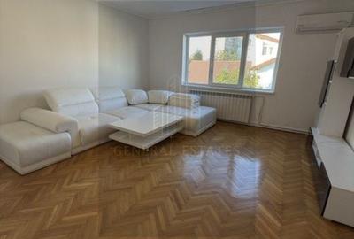 Apartament spatios cu 3 camere - 1